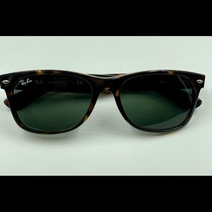 Ray-Ban New Wayfarer Tortoise Sunglasses RB2132